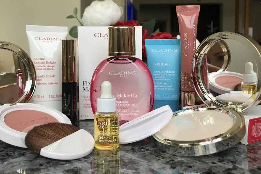 косметический бренд Clarins