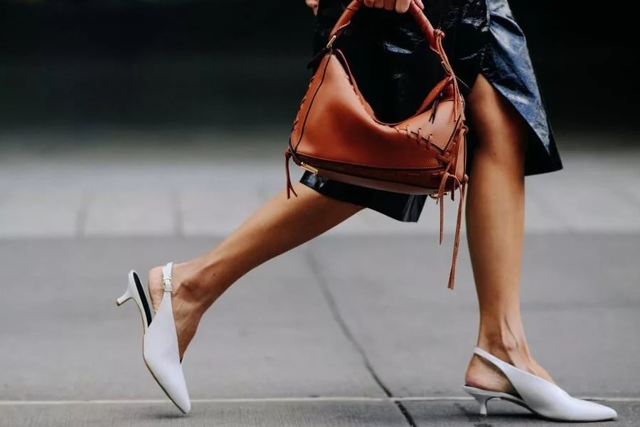 С чем носить обувь на каблуке kitten heel