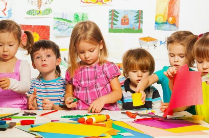 Невеликі групи – більше уваги: чому навчання в садочку до 8 дітей ефективніше?