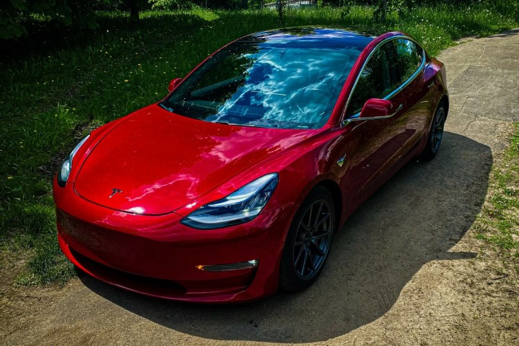 Tesla у Києві: новий рівень обслуговування