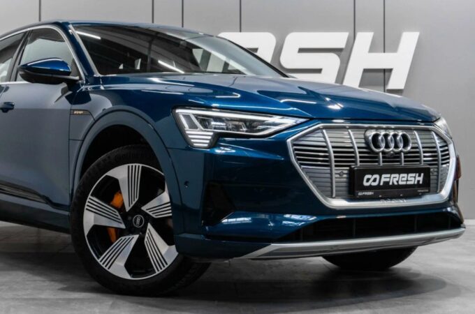 Audi E-Tron — електромобіль, що вміє створювати тишу навколо