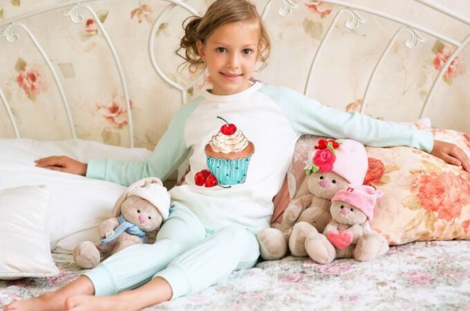 Дитячі піжами для дівчаток: домашній стиль від DvomShop