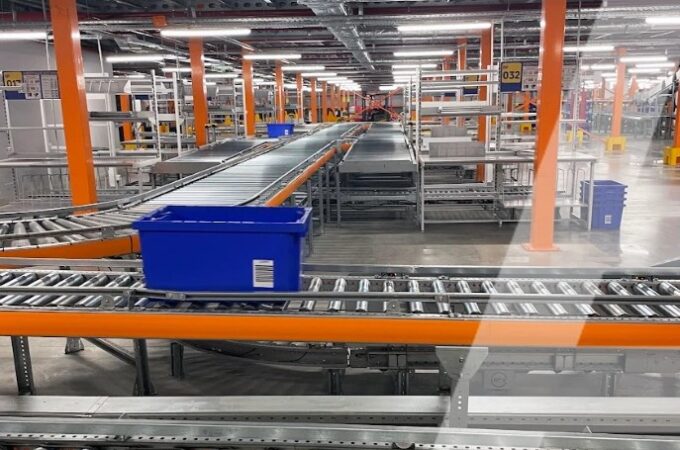 Обладнання для логістичних центрів: основні різновиди та переваги