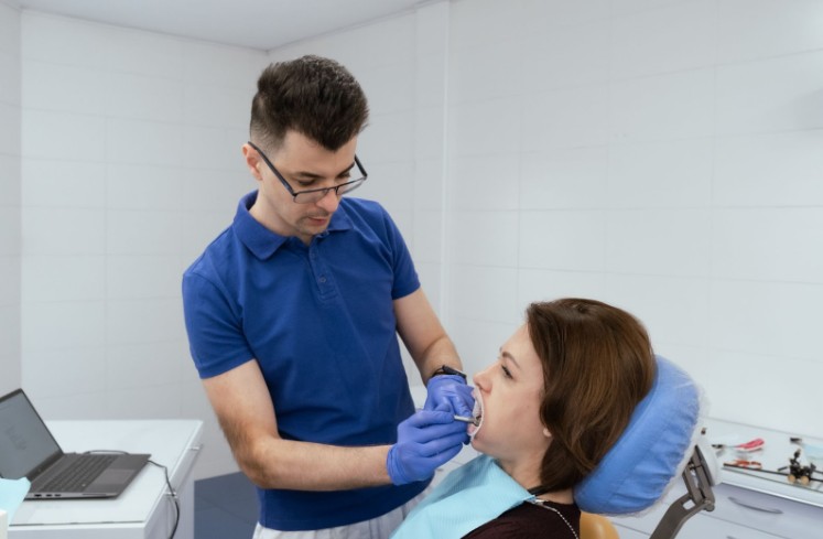Як у Eurodental допомагають