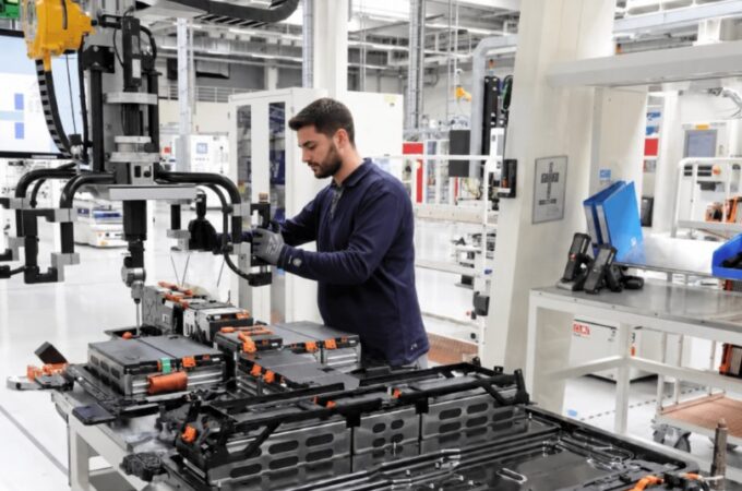 Работа в Польше без знания языка: какие вакансии доступны украинцам
