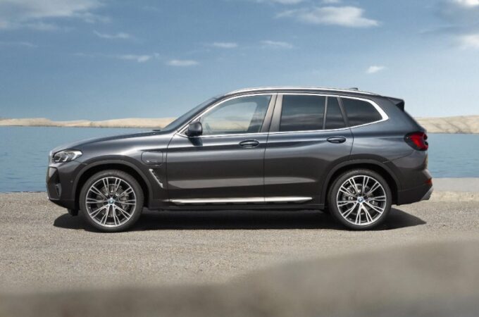 BMW X3: компактний кросовер